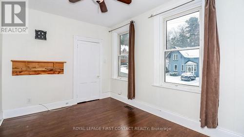 301 Fourth Street, Midland, ON - Indoor Photo Showing Other Room