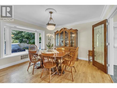 3164 Fairmont Road, North Vancouver, BC - Indoor Photo Showing Dining Room