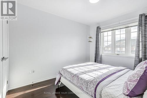 93 Revelstoke Crescent, Richmond Hill, ON - Indoor Photo Showing Bedroom