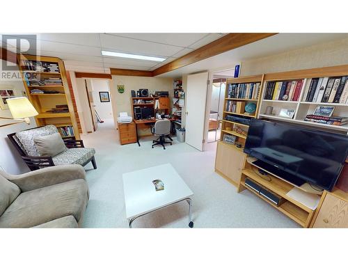 600 16Th Avenue S, Cranbrook, BC - Indoor Photo Showing Basement