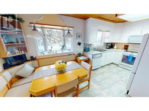 600 16Th Avenue S, Cranbrook, BC - Indoor