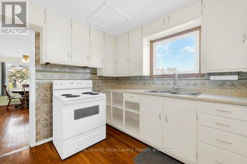 23B Old Portage Road, Prince Edward County (Ameliasburgh), ON - Indoor Photo Showing Kitchen With Double Sink