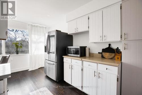 69 Royal Orchard Boulevard, Markham, ON - Indoor Photo Showing Kitchen