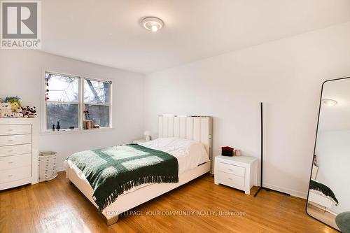 69 Royal Orchard Boulevard, Markham, ON - Indoor Photo Showing Bedroom