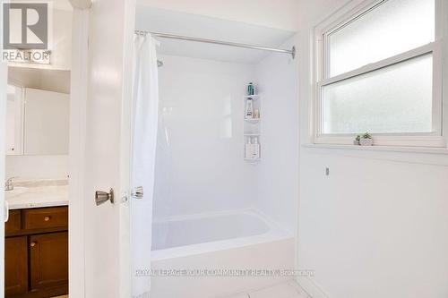 69 Royal Orchard Boulevard, Markham, ON - Indoor Photo Showing Bathroom