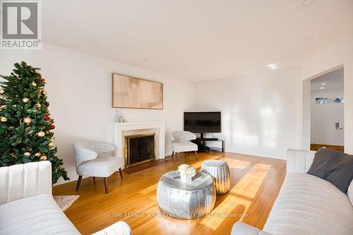 69 Royal Orchard Boulevard, Markham, ON - Indoor Photo Showing Living Room With Fireplace