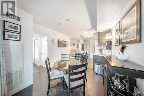 555 - 31 Tippet Road, Toronto, ON - Indoor Photo Showing Dining Room