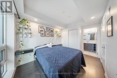 555 - 31 Tippet Road, Toronto, ON - Indoor Photo Showing Bedroom