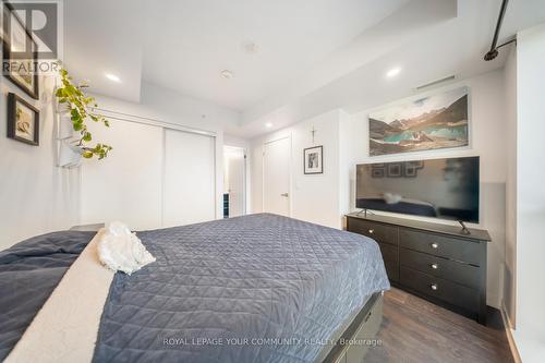 555 - 31 Tippet Road, Toronto, ON - Indoor Photo Showing Bedroom