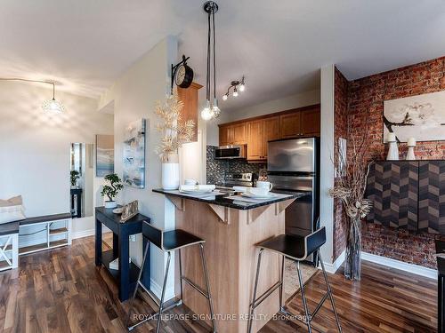 404-60 Gulliver Rd N, Toronto, ON - Indoor Photo Showing Kitchen