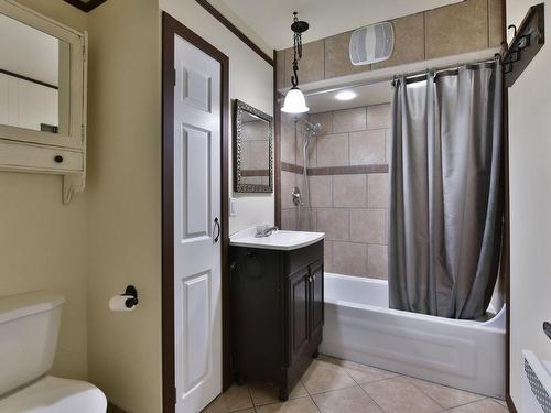 Salle de bains - 921  - 923 Rue St-Isidore, Saint-Lin/Laurentides, QC - Indoor Photo Showing Bathroom