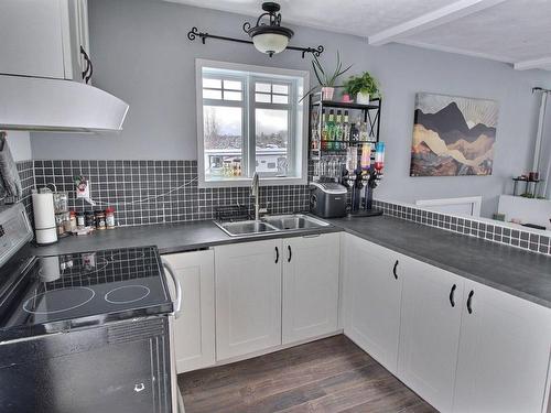 Cuisine - 9975 Boul. Témiscamingue, Rouyn-Noranda, QC - Indoor Photo Showing Kitchen With Double Sink