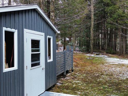 Shed - 9 Av. Du Parc, Magog, QC - Outdoor