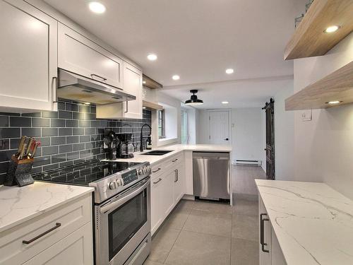 Kitchen - 891 Route Missisquoi, Bolton-Est, QC - Indoor Photo Showing Kitchen With Upgraded Kitchen