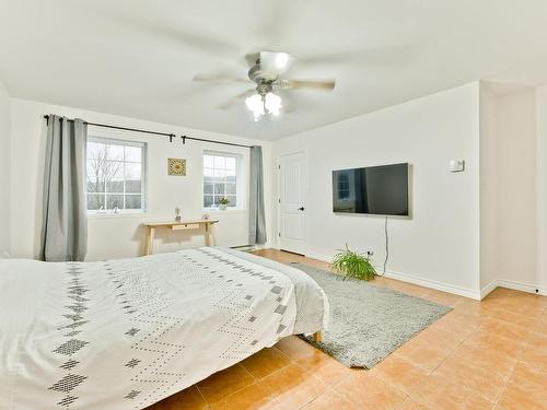 Chambre Ã  coucher principale - 92 Rue De Sherbrooke, Coaticook, QC - Indoor Photo Showing Bedroom