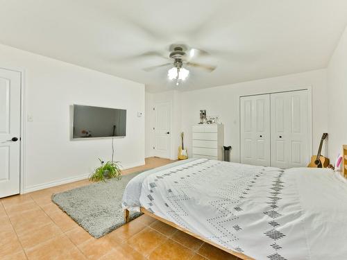 Chambre Ã  coucher principale - 92 Rue De Sherbrooke, Coaticook, QC - Indoor Photo Showing Bedroom