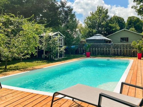 Piscine - 92 Rue De Sherbrooke, Coaticook, QC - Outdoor With In Ground Pool With Deck Patio Veranda With Backyard