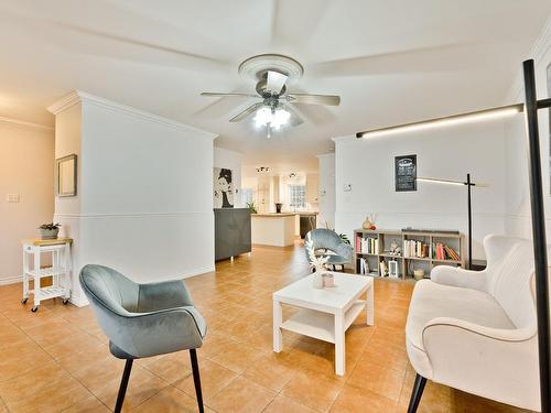 Salon - 92 Rue De Sherbrooke, Coaticook, QC - Indoor Photo Showing Living Room