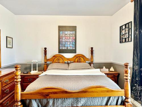 Bedroom - 59 Ch. Armand-Décoste, Les Îles-De-La-Madeleine, QC - Indoor Photo Showing Bedroom