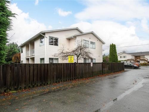 101-1111 Edgett Rd, Courtenay, BC - Outdoor