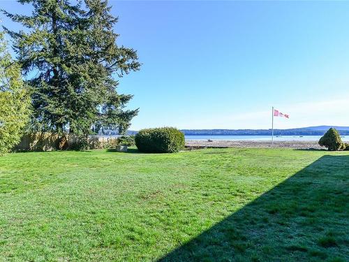 501 Arbutus Bay Rd, Fanny Bay, BC 