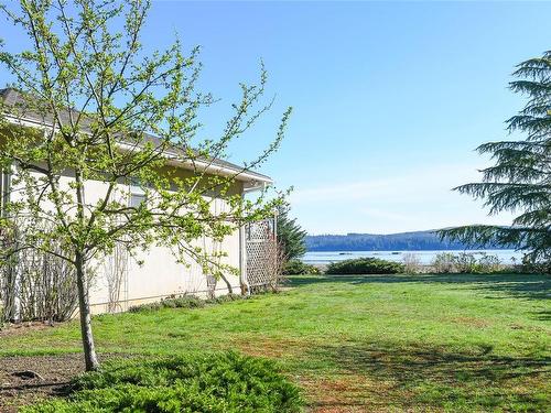 501 Arbutus Bay Rd, Fanny Bay, BC 