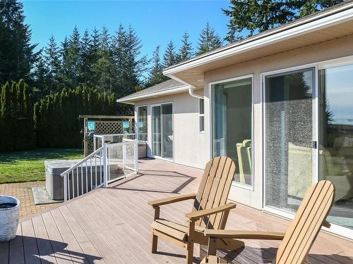 501 Arbutus Bay Rd, Fanny Bay, BC 