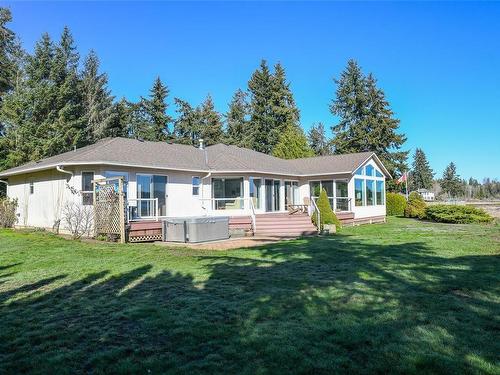 501 Arbutus Bay Rd, Fanny Bay, BC 