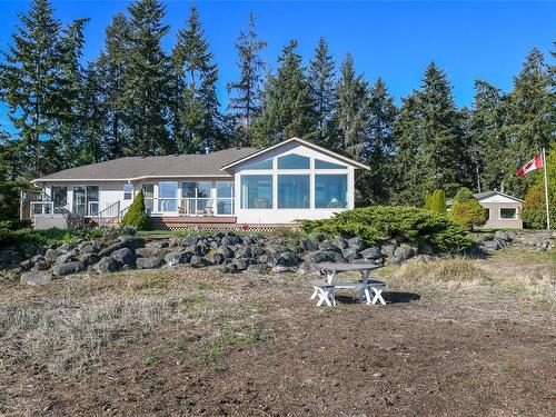 501 Arbutus Bay Rd, Fanny Bay, BC 