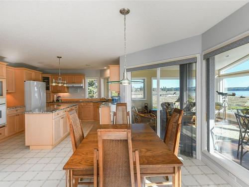 501 Arbutus Bay Rd, Fanny Bay, BC 