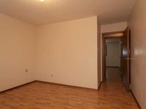 508 Black Bay Rd, Thunder Bay, ON - Indoor Photo Showing Other Room