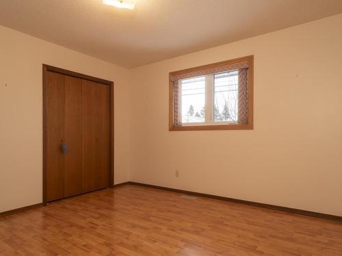 508 Black Bay Rd, Thunder Bay, ON - Indoor Photo Showing Other Room