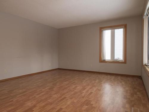 508 Black Bay Rd, Thunder Bay, ON - Indoor Photo Showing Other Room