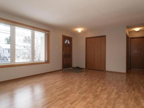 508 Black Bay Rd, Thunder Bay, ON - Indoor Photo Showing Other Room