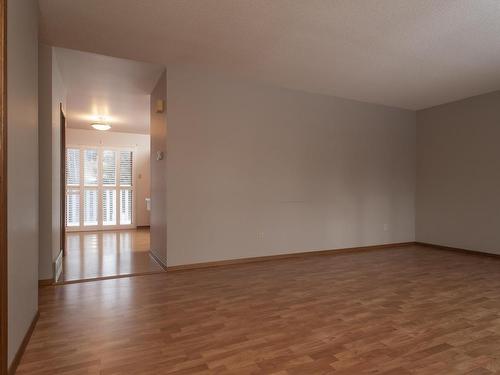 508 Black Bay Rd, Thunder Bay, ON - Indoor Photo Showing Other Room