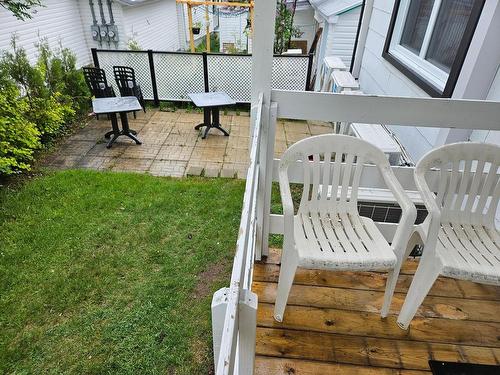 Terrasse - 251  - 253 Rue Des Pionniers, Tadoussac, QC 