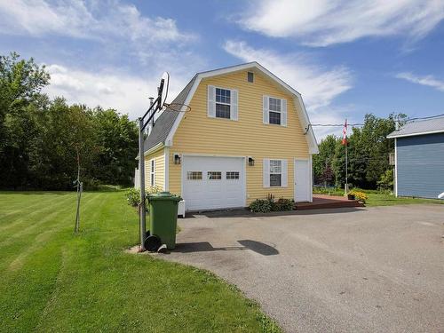 19 Beatons Lane, Springhill, NS 