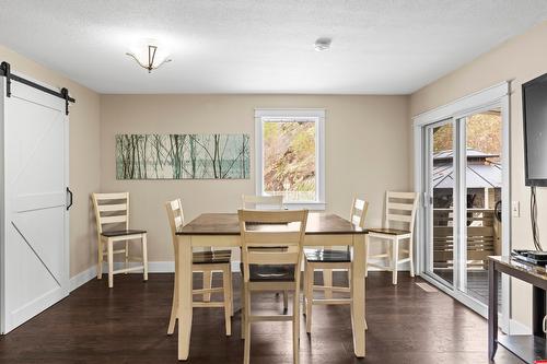 4504 Mcleery Road, Spallumcheen, BC - Indoor Photo Showing Dining Room