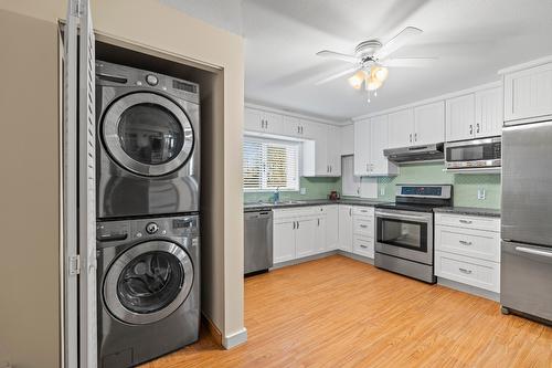 4504 Mcleery Road, Spallumcheen, BC - Indoor Photo Showing Laundry Room