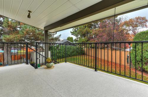 720 Josselyn Court, Kelowna, BC - Outdoor With Deck Patio Veranda With Exterior