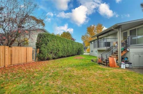 720 Josselyn Court, Kelowna, BC - Outdoor With Deck Patio Veranda