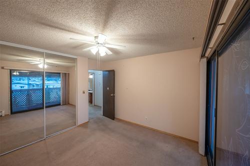 56-310 Yorkton Avenue, Penticton, BC - Indoor Photo Showing Other Room