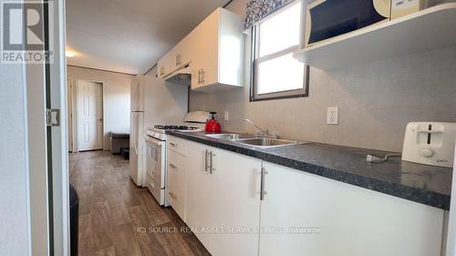 3W - 7100 County Rd 18, Alnwick/Haldimand, ON - Indoor Photo Showing Kitchen With Double Sink