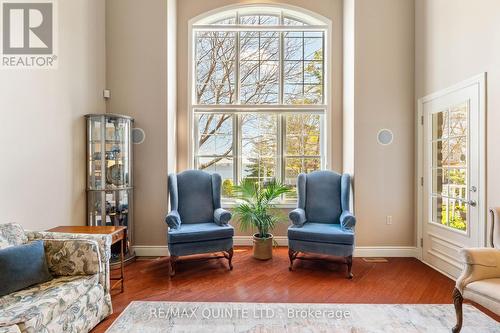 12 - 50 Gracefield Lane, Belleville, ON - Indoor Photo Showing Living Room