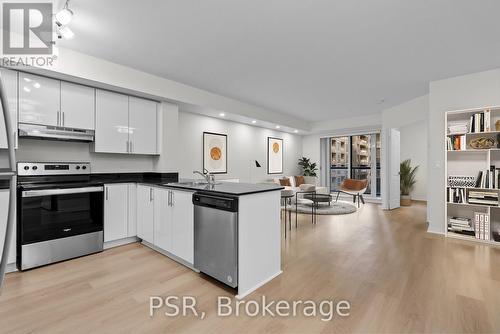 1322 - 50 John Street, Toronto, ON - Indoor Photo Showing Kitchen