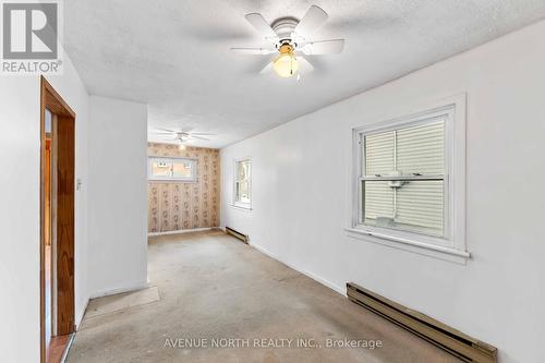 177 Compton Avenue, Ottawa, ON - Indoor Photo Showing Other Room