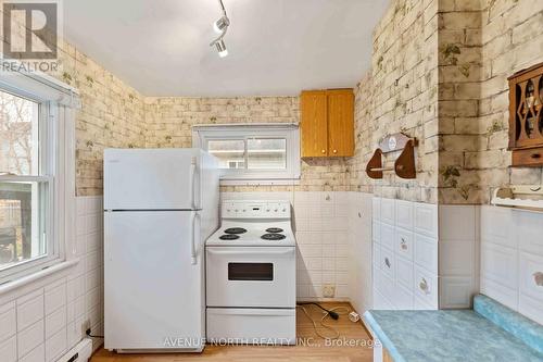 177 Compton Avenue, Ottawa, ON - Indoor Photo Showing Kitchen