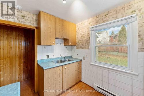 177 Compton Avenue, Ottawa, ON - Indoor Photo Showing Kitchen With Double Sink