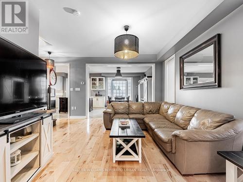 73 Dr. Jones Drive, King, ON - Indoor Photo Showing Living Room