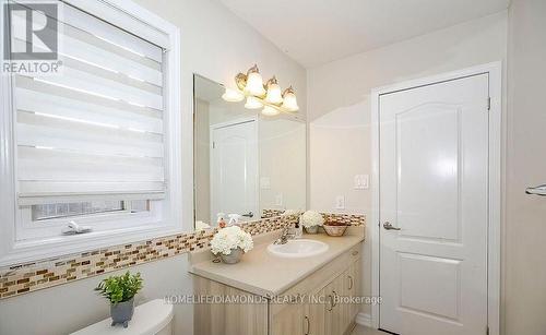 Upper - 151 Robert Parkinson Drive, Brampton, ON - Indoor Photo Showing Bathroom